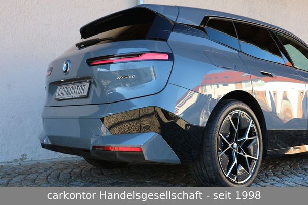 BMW iX xDrive 385 kW image number 14