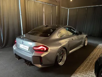 Car image 22