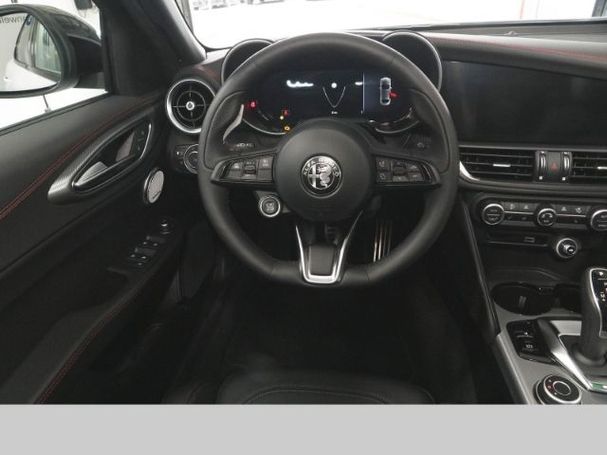 Alfa Romeo Giulia 2.0 Turbo 16V 206 kW image number 13