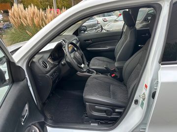 Car image 6