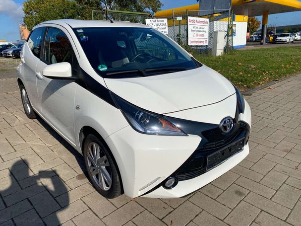 Toyota Aygo 51 kW image number 2