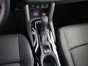 Car image 11