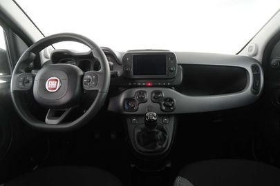 Car image 10