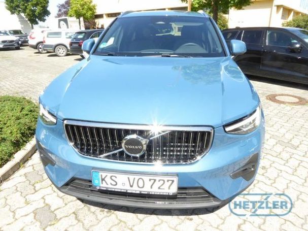 Volvo XC40 B4 Plus DKG 145 kW image number 3