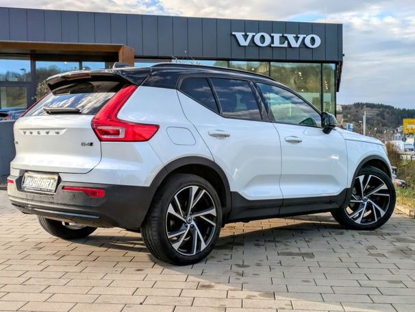 Volvo XC40 B4 R Design Geartronic AWD 145 kW image number 4