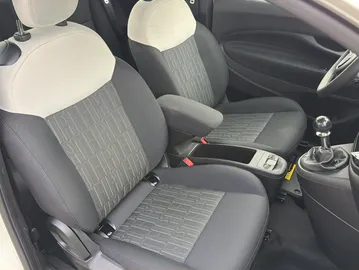 Car image 20