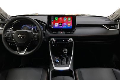 Car image 8