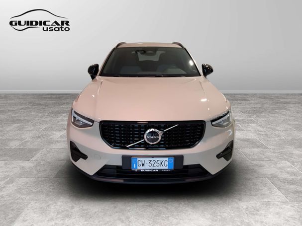 Volvo XC40 120 kW image number 2