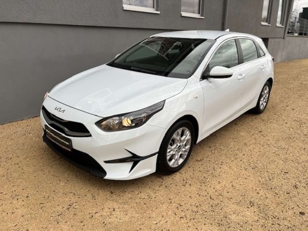 Kia Ceed 1.5 T-GDI Vision DCT7 118 kW image number 1