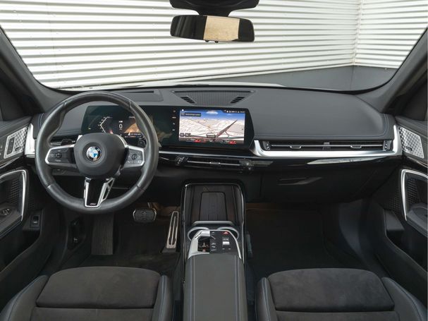 BMW X1 sDrive18i 100 kW image number 14