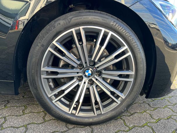 BMW 320d Touring xDrive 140 kW image number 15