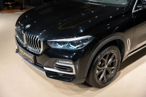 BMW X5 xDrive 210 kW image number 1