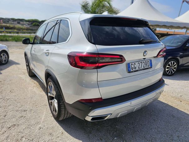 BMW X5 xDrive25d xLine 170 kW image number 6