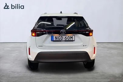 Car image 3