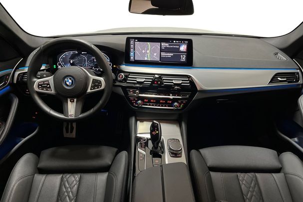 BMW 530 xDrive 216 kW image number 12