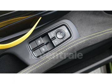 Car image 37