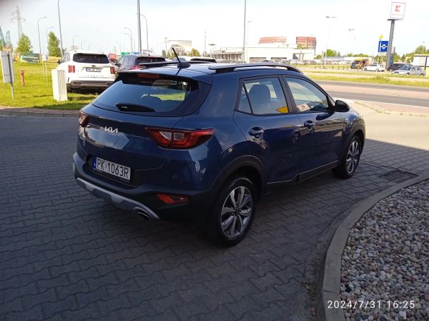 Kia Stonic 1.0 T-GDI 74 kW image number 4