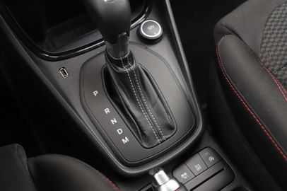 Car image 26