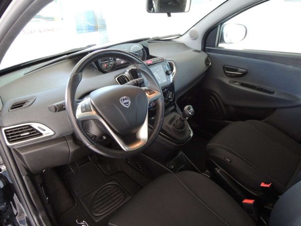 Lancia Ypsilon 51 kW image number 6