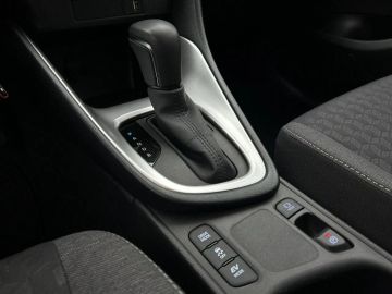 Car image 23