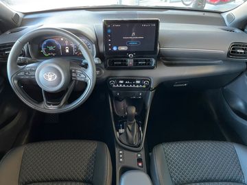 Car image 12