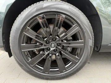 Car image 39