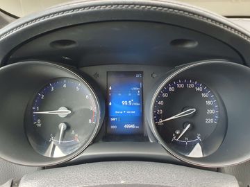 Car image 26