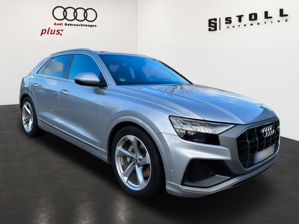 Audi Q8 55 TFSI quattro S-line 300 kW image number 1