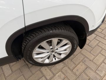 Car image 29
