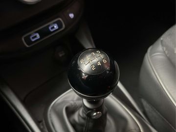 Car image 36