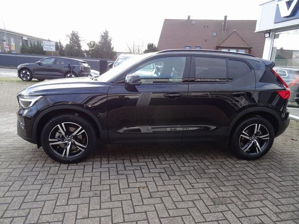 Volvo XC40 B4 Plus Dark 145 kW image number 6