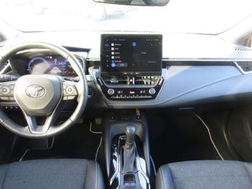 Car image 10