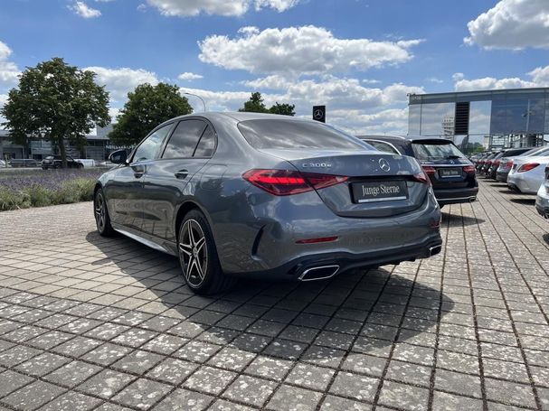 Mercedes-Benz C 300 e AMG 230 kW image number 7