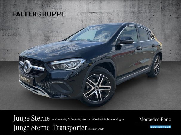 Mercedes-Benz GLA 180 100 kW image number 1