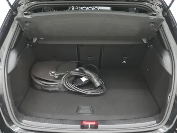 Car image 38