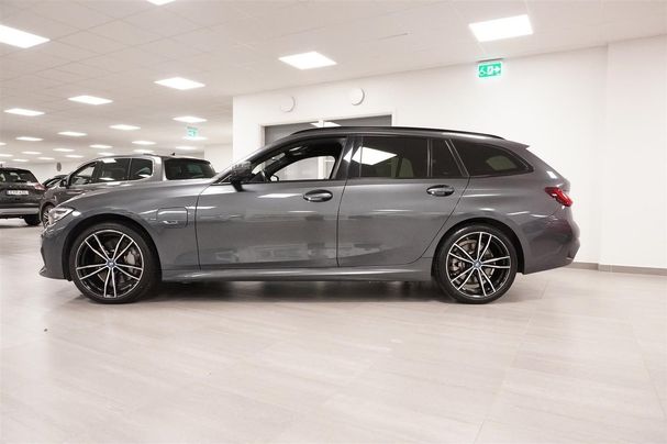 BMW 330 Touring xDrive 185 kW image number 4