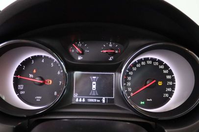 Car image 23