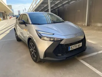 Car image 2