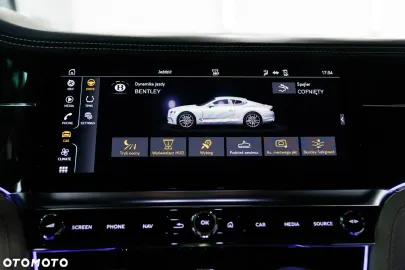 Car image 40