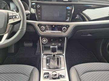 Car image 9