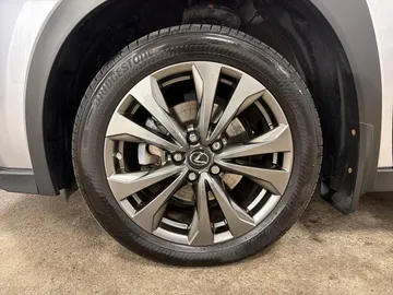 Car image 31