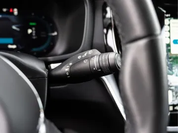 Car image 35