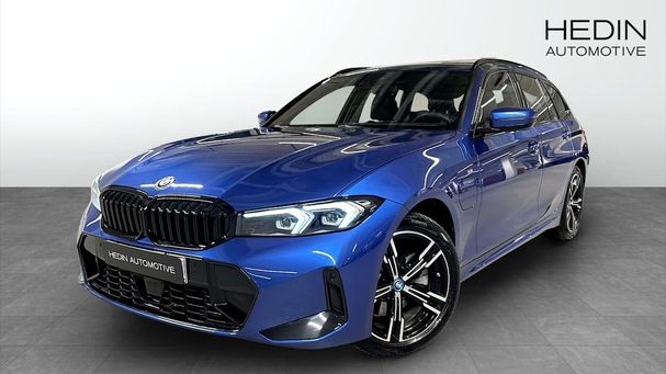 BMW 330e Touring xDrive 216 kW image number 1