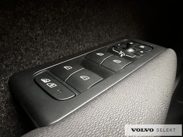 Volvo XC40 170 kW image number 13