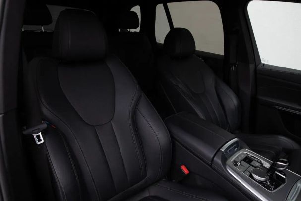 BMW X5 xDrive 210 kW image number 21