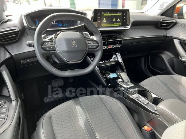 Peugeot 2008 PureTech 130 Allure 96 kW image number 17