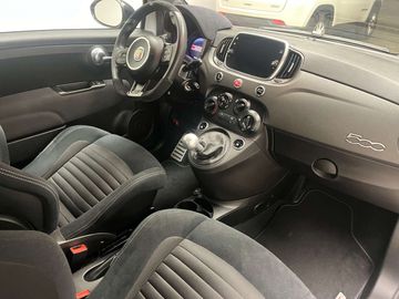 Car image 11