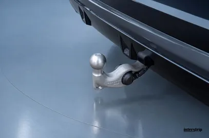 Car image 35