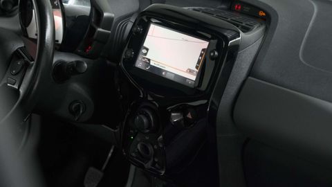 Car image 47