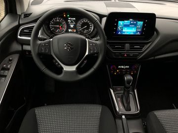 Car image 11